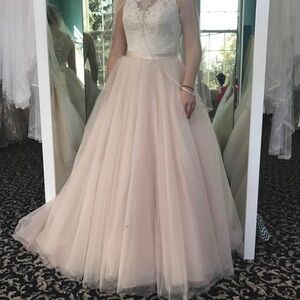 Allure Bridals Cream Tulle Wedding Dress